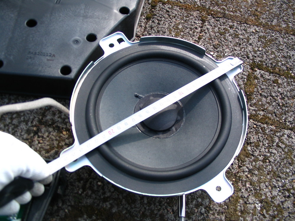 2098231840_Subwoofer4.thumb.JPG.6cc44ce8eb16c342bc0da391386239c7.JPG