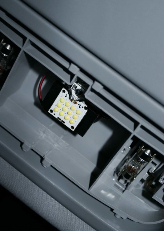 LED4.thumb.jpg.dc3f6be0f6b2ee4666031d833cb0ff66.jpg