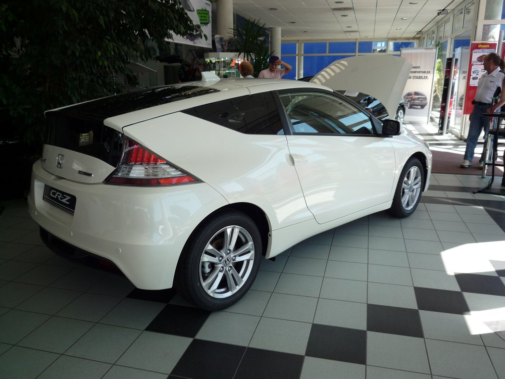 Premiere_Honda_CR-Z_017.thumb.JPG.bcc9fbd562009cf588d2150a22080604.JPG