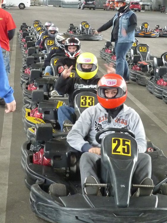 kart20111.thumb.jpg.af347fc19f4f06fa842266ec83001577.jpg