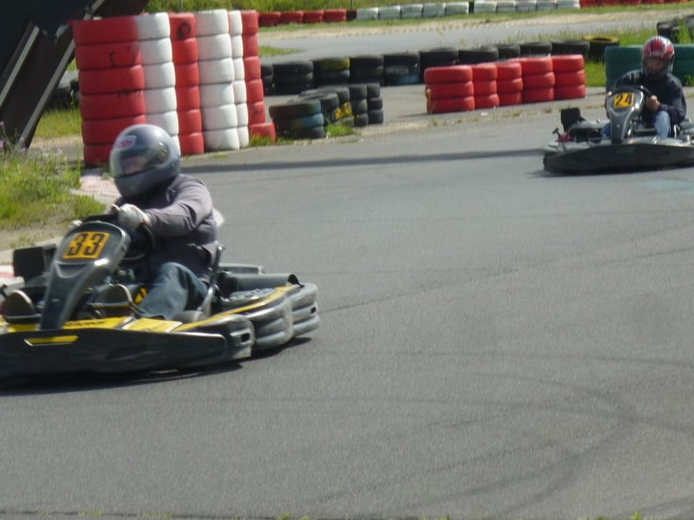 kart201121.thumb.jpg.2fba4c72b03629c0ed013f12739bdc88.jpg