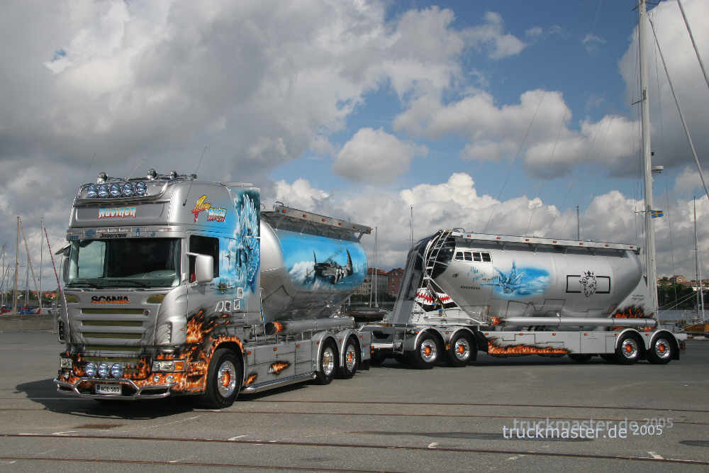 nordic_scania4_gross.thumb.jpg.0644f9e2a6f1ff8d5f6ec3e84d3b0e1e.jpg