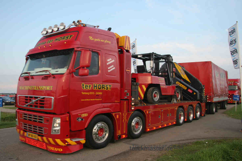 volvo7_gross.thumb.jpg.d43ebb9d123c37aea87e3601113c0aa3.jpg
