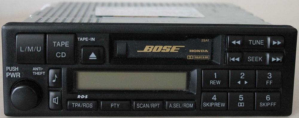 1770297378_OEMHondaBOSEKasetten-Radio-vorn.thumb.jpg.f1f137814348de8f749ec1074de8bf26.jpg
