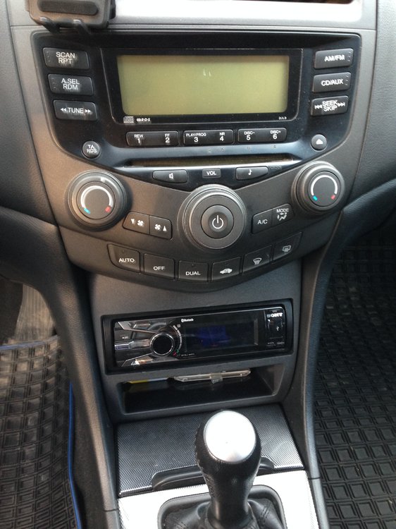 radio.honda.thumb.JPG.17b73d80e89df5af7fb5fc0a4361e538.JPG